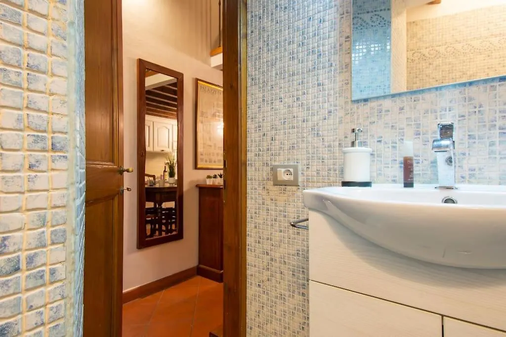 피렌체 Demedici Apt W/ 2Br 1' Walk Uffizi & Ponte Vecchio 아파트